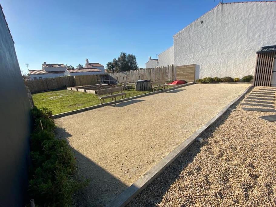 Villa Avec Jacuzzi Proche De La Mer Et Du Centre Barbâtre Exterior photo